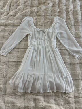 Hollister long sleeve romper dress with pockets
